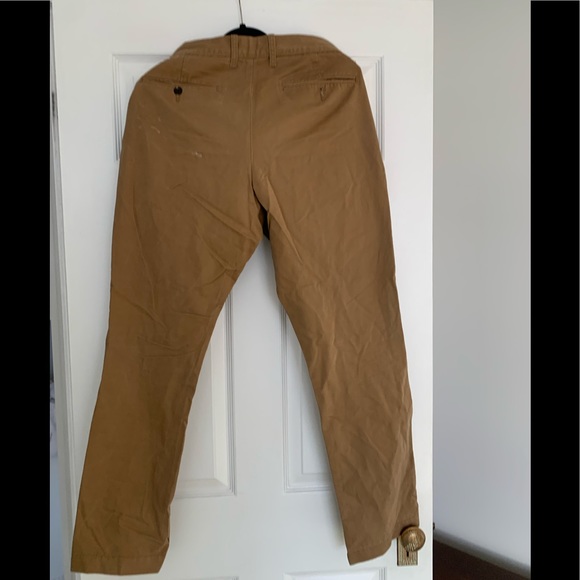 GAP Khakis . Please read . - Picture 2 of 3